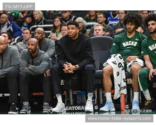 字母哥接受校园邀请讲述团队合作的重要性